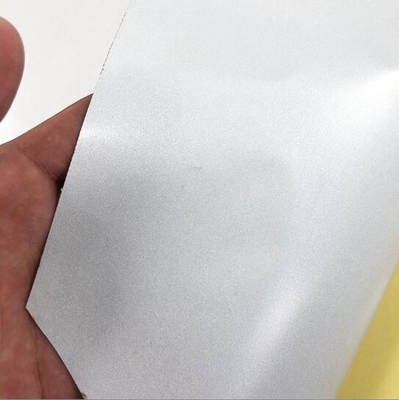 Laserfilm selbstklebend Grün, Blau, Schwarz PVC-Buchstaben Druckübertragung Verpackung Rollmaterial Film