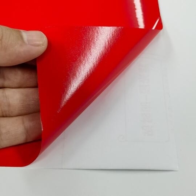 Selbstklebende PVC-Folienrolle, wasserdichtes Wandsticker für die Karosserie und die Dekoration von Fahrzeugen