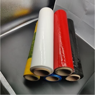 Kundengebundene bunte schwarze und rote PET-Stretchfolie für Paletten-und Karton-Verpackungsfolie